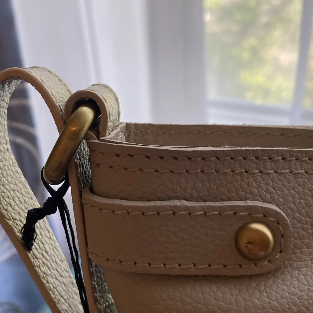 Born Crossbody Leather Bag Dove NWT - Picture 13 of 15